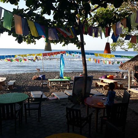 Barracuda Beach Hostel Amed Exterior foto